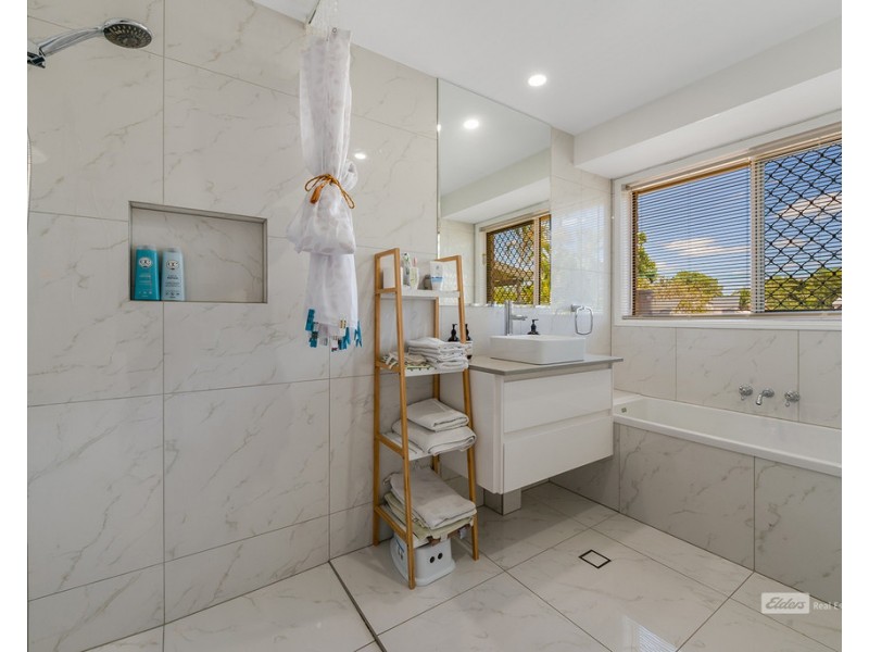 18 Soames St, Everton Park QLD 4053
