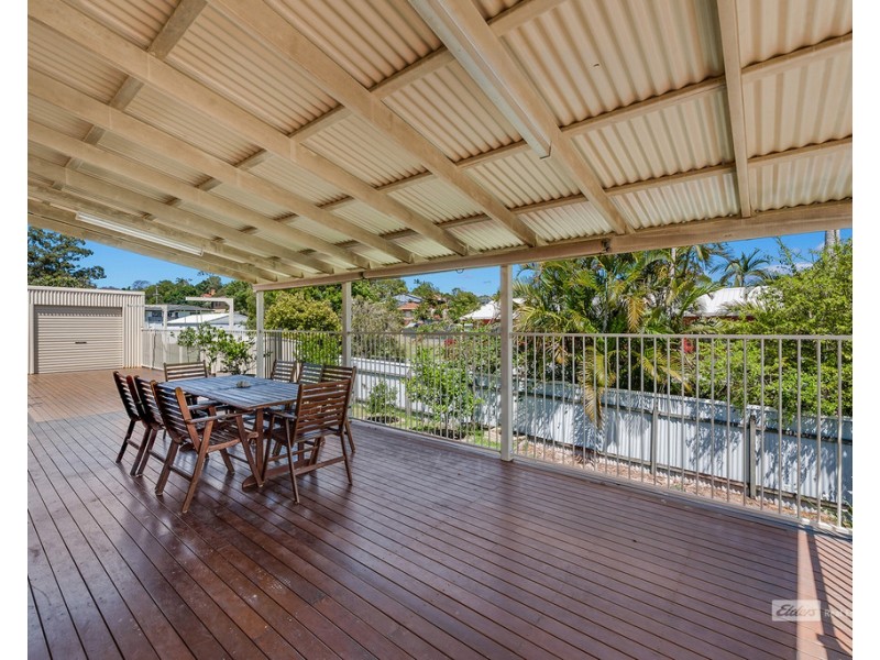 18 Soames St, Everton Park QLD 4053