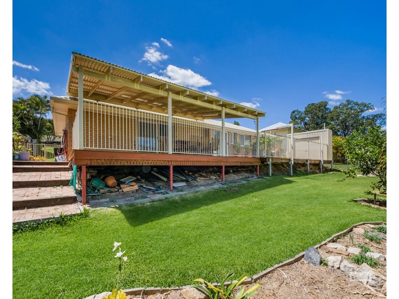 18 Soames St, Everton Park QLD 4053