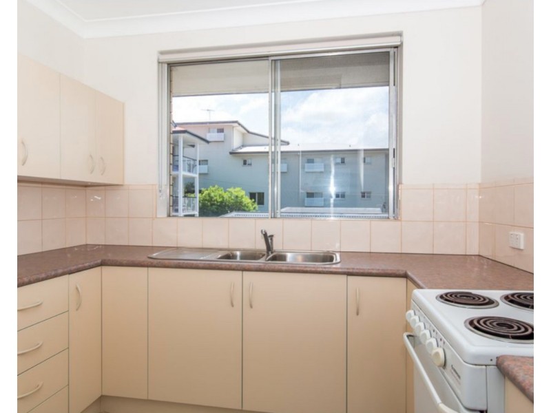 2/654 South Pine Rd, Everton Park QLD 4053