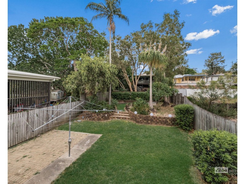 105 McIlwraith St, Everton Park QLD 4053