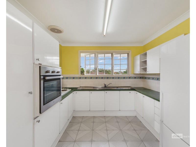 1 Jadmar St, Everton Park QLD 4053