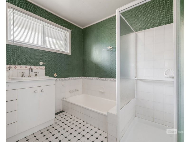 1 Jadmar St, Everton Park QLD 4053