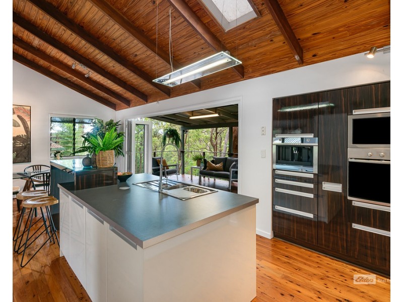 44 View Cres, Arana Hills QLD 4054