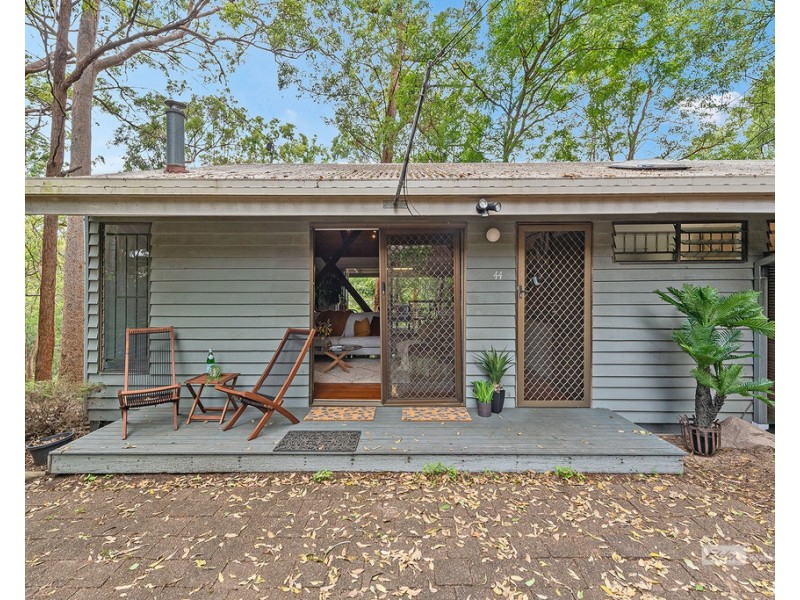 44 View Cres, Arana Hills QLD 4054