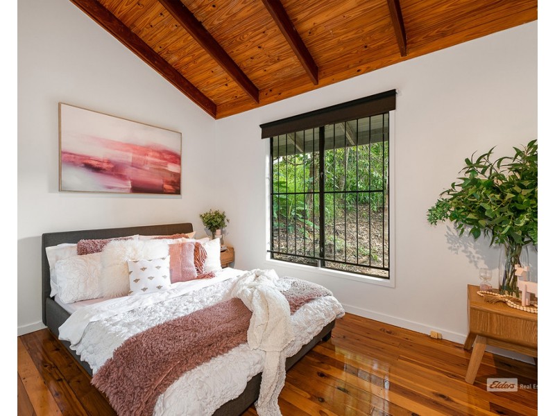 44 View Cres, Arana Hills QLD 4054