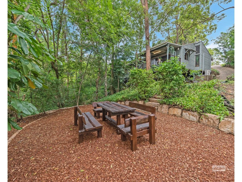 44 View Cres, Arana Hills QLD 4054