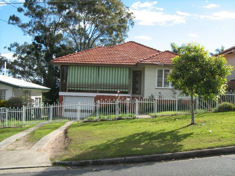 54 Stellmach St, Everton Park QLD 4053