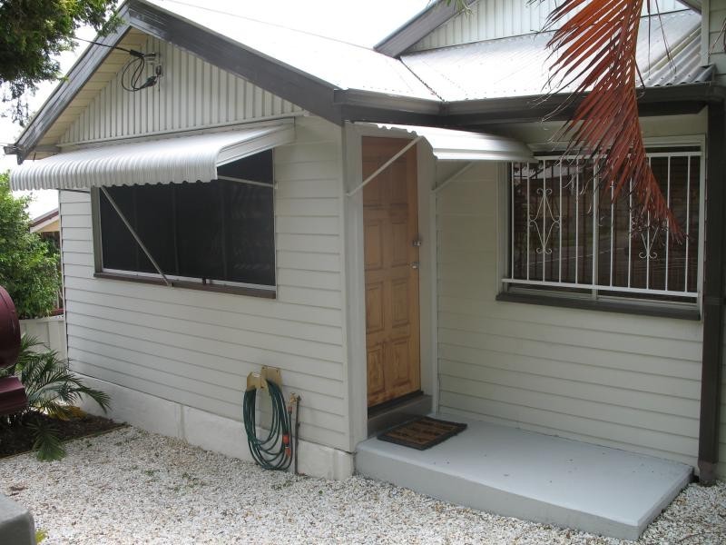 32 Camden Street, Albion QLD 4010