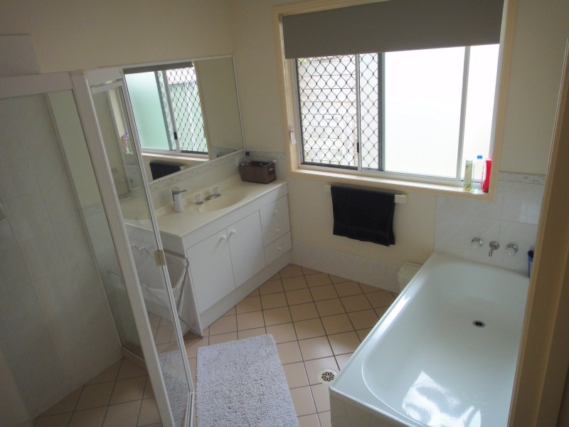 6 Eriskay Close, Ferny Grove QLD 4055