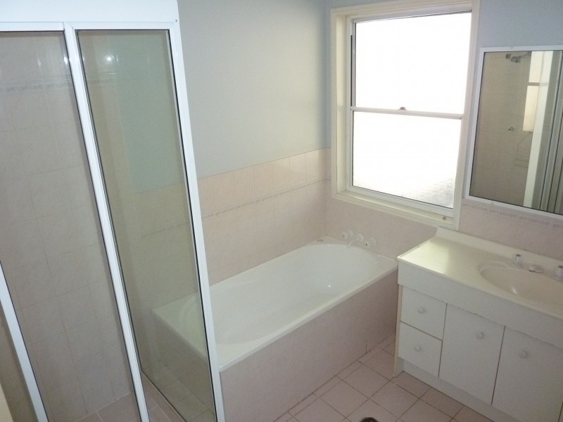 17 Greenfern Place, Ferny Grove QLD 4055