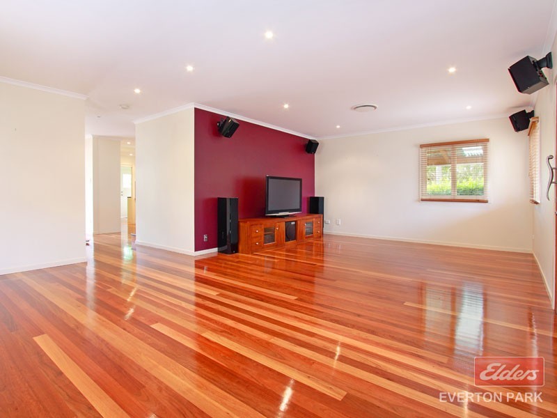 64 Ellerdale St, Aspley QLD 4034