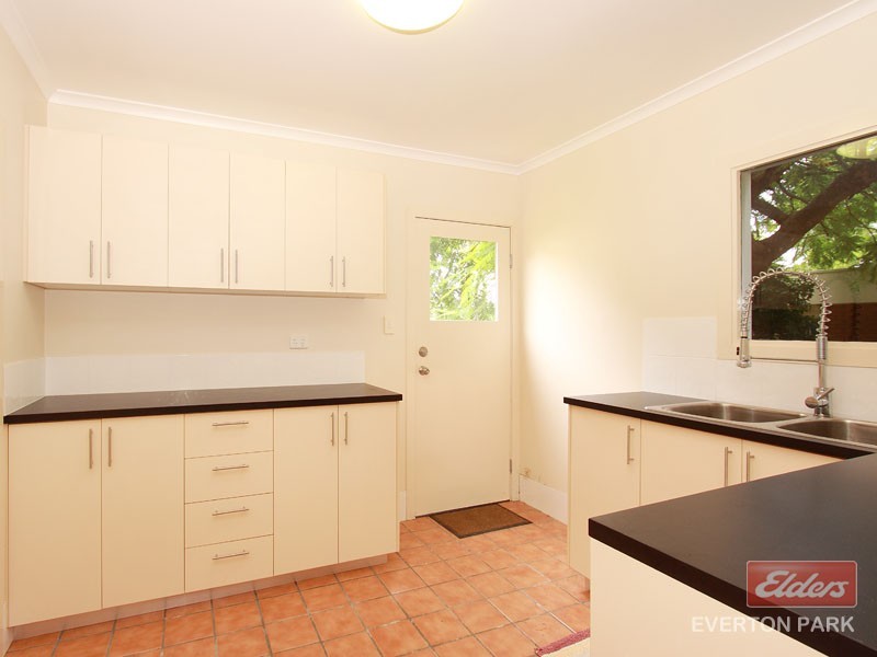 64 Ellerdale St, Aspley QLD 4034