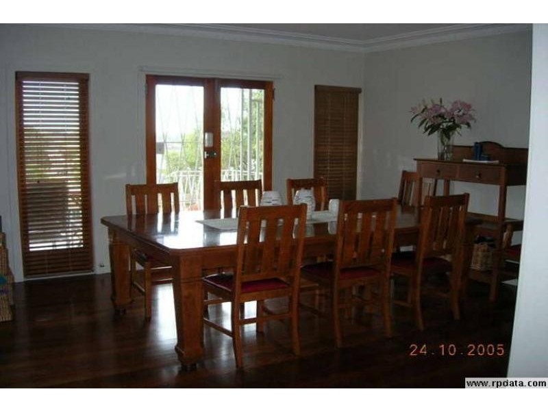 8 Coleridge Street, Stafford Heights QLD 4053