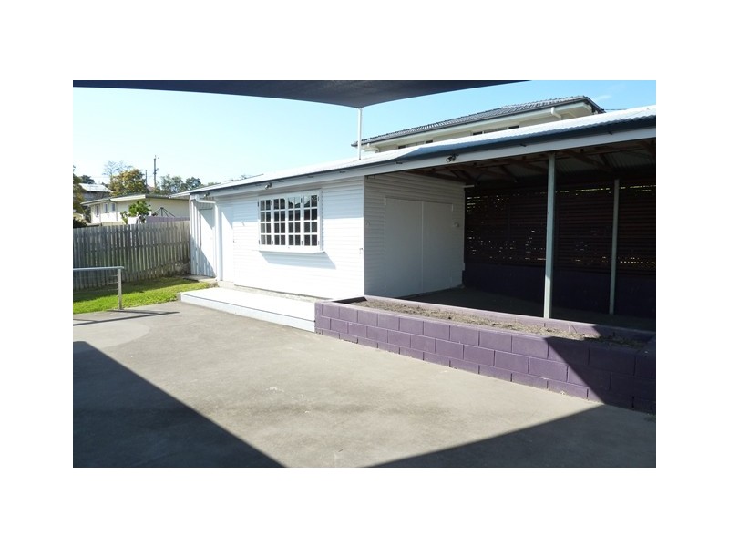 8 Coleridge Street, Stafford Heights QLD 4053