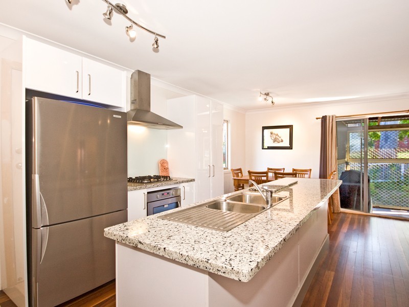 3 Ulagree Street, Wynnum West QLD 4178