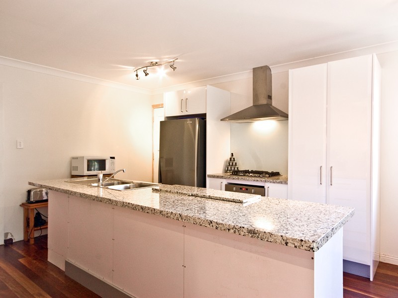 3 Ulagree Street, Wynnum West QLD 4178