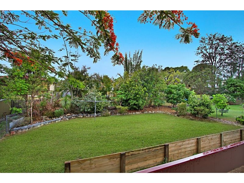 135  Hoyland Street, Bracken Ridge QLD 4017