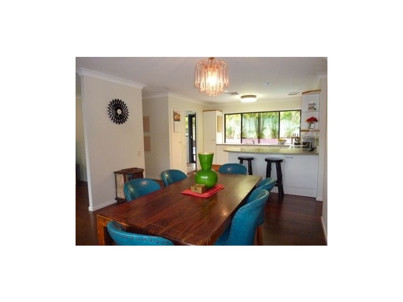 6 Cilento St, Mcdowall QLD 4053