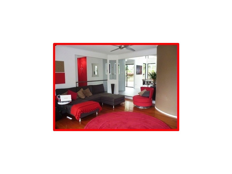 28 Woodburn Place, Ferny Hills QLD 4055