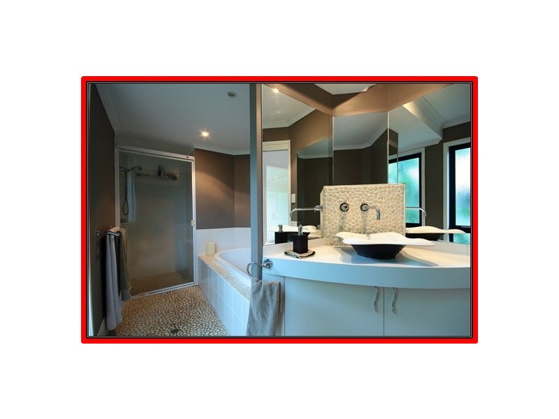 28 Woodburn Place, Ferny Hills QLD 4055