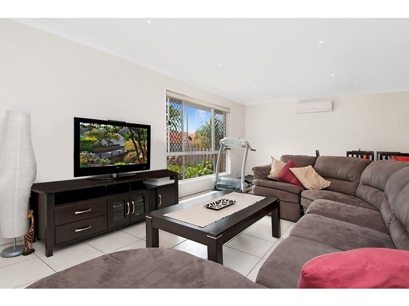 26 Minnelli Place, Mcdowall QLD 4053