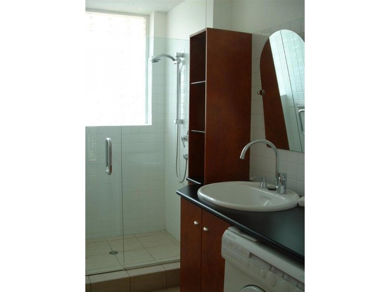 4/48 Dunmore Tce, Auchenflower QLD 4066