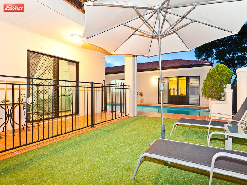 10 Flametree Street, Bridgeman Downs QLD 4035
