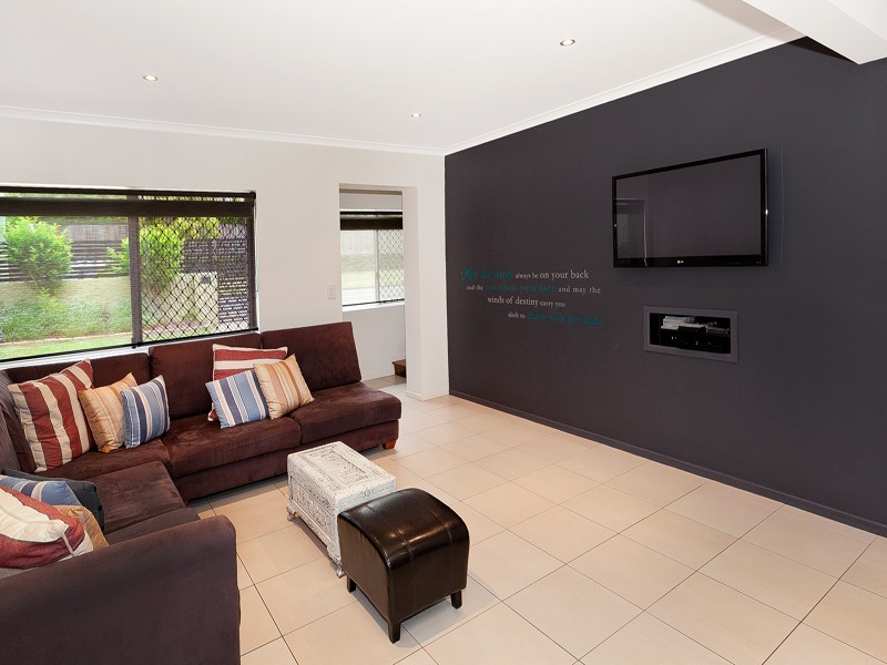 79 Wilgarning Street, Stafford Heights QLD 4053