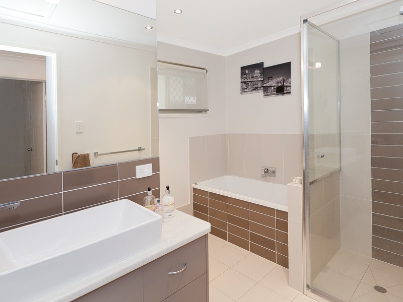 79 Wilgarning Street, Stafford Heights QLD 4053