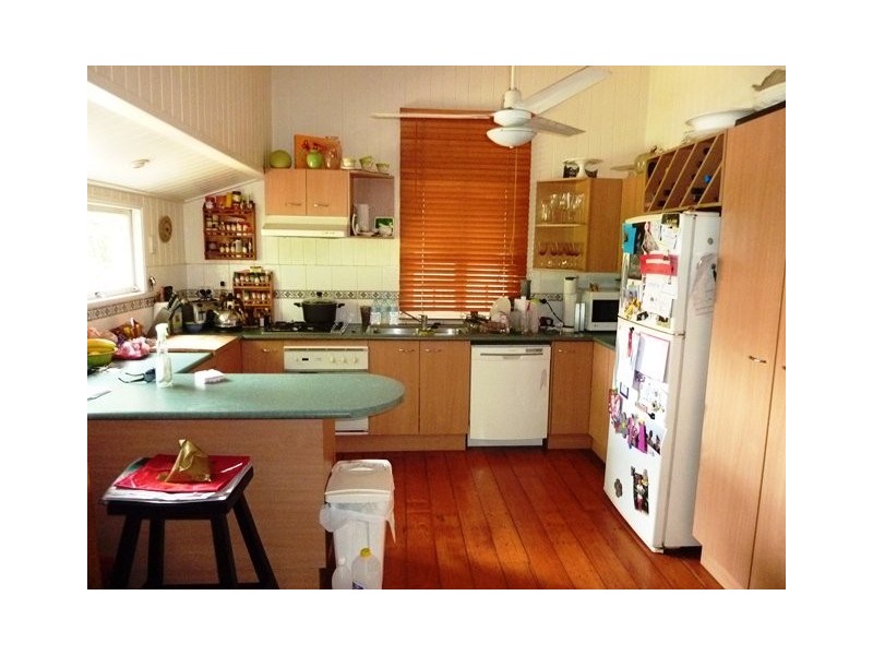 10 Grays Road, Gaythorne QLD 4051