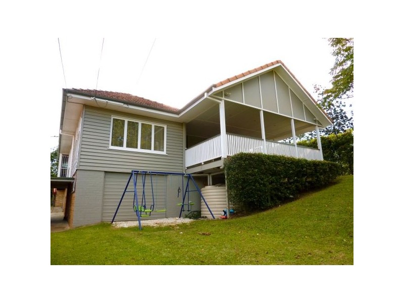 16 Yates Ave, Ashgrove QLD 4060