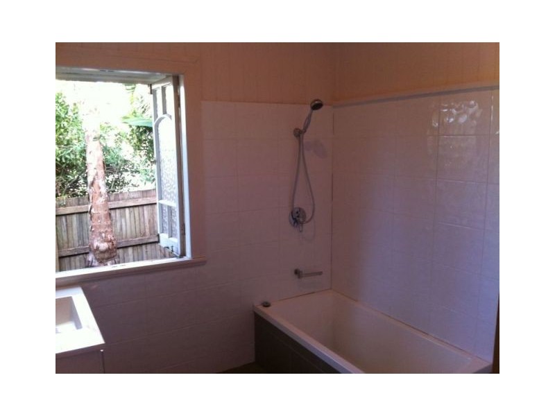 174 Samford Road, Enoggera QLD 4051