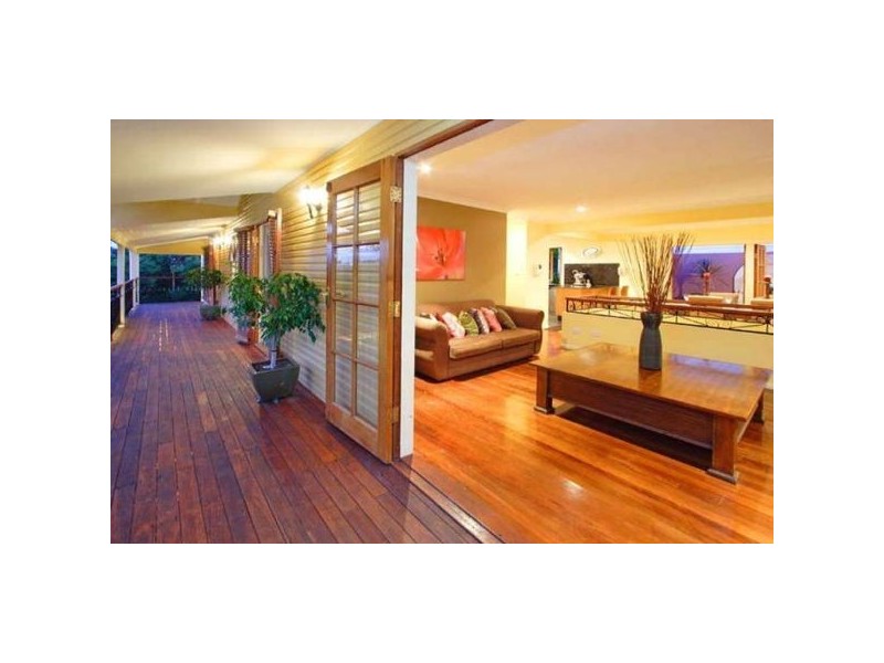 53 Kumbari Crescent, Mitchelton QLD 4053