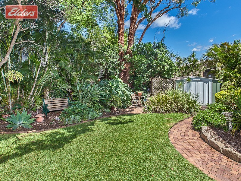 5 Lily Street, Everton Hills QLD 4053