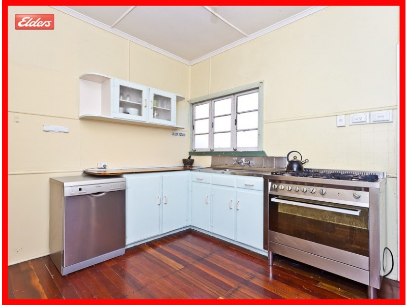 27 Deakin Street, Everton Park QLD 4053