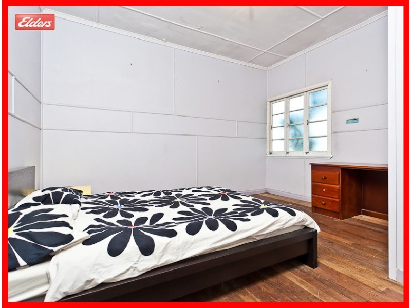 27 Deakin Street, Everton Park QLD 4053