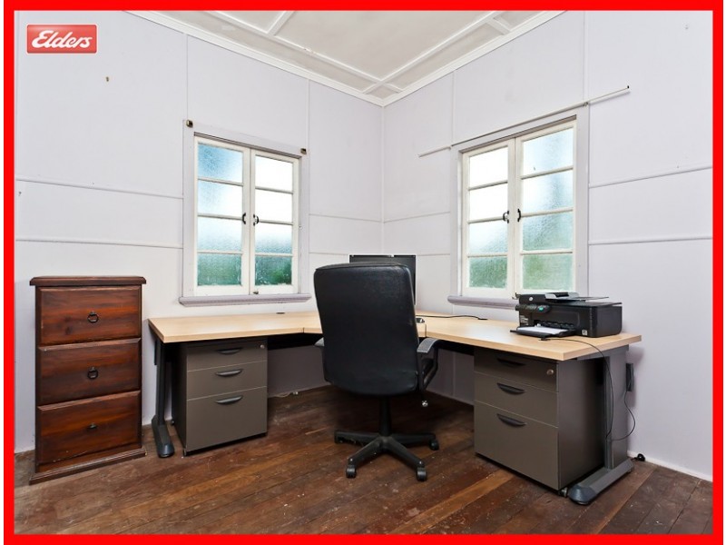 27 Deakin Street, Everton Park QLD 4053