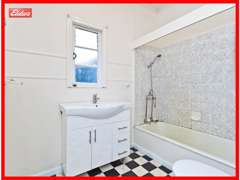 27 Deakin Street, Everton Park QLD 4053