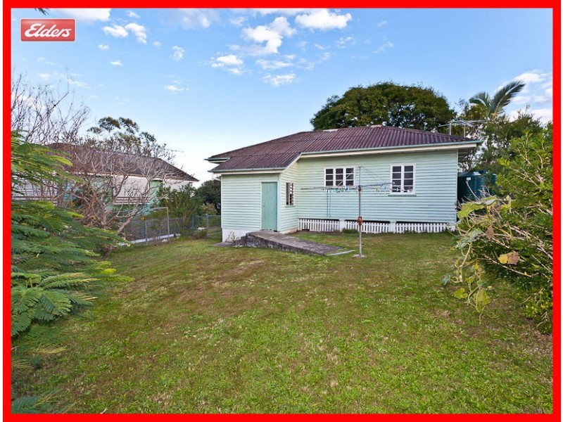 27 Deakin Street, Everton Park QLD 4053
