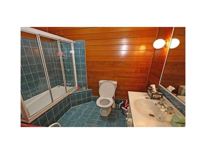 20 Castling Street, Stafford QLD 4053