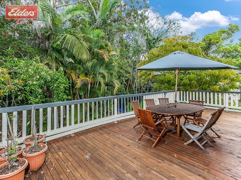 11 Caladenia Ct, Everton Hills QLD 4053