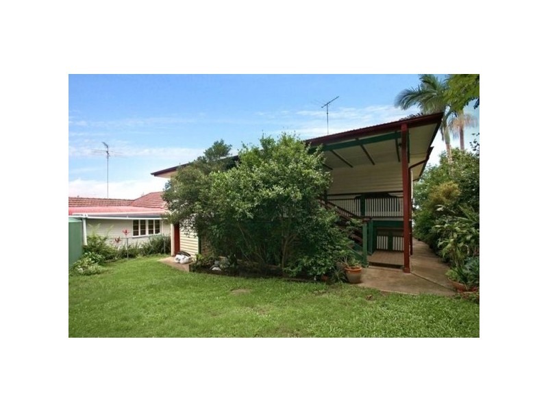 43 Macnaughton Street, Stafford QLD 4053