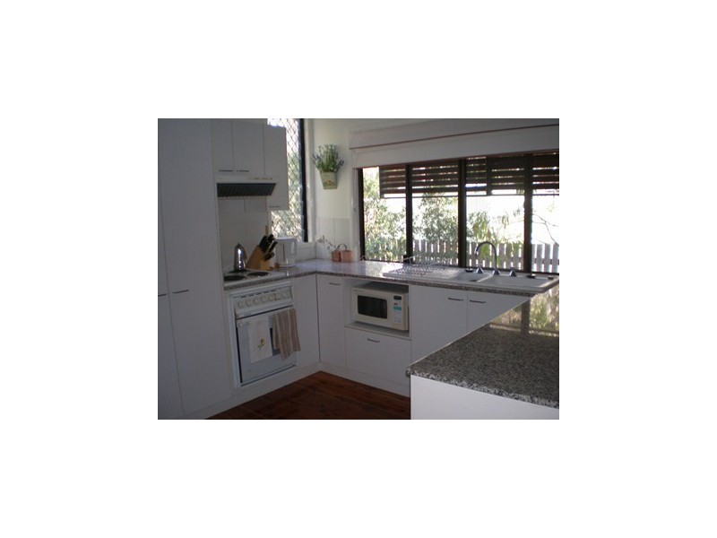 2/38 Dinterra Ave, Ferny Hills QLD 4055