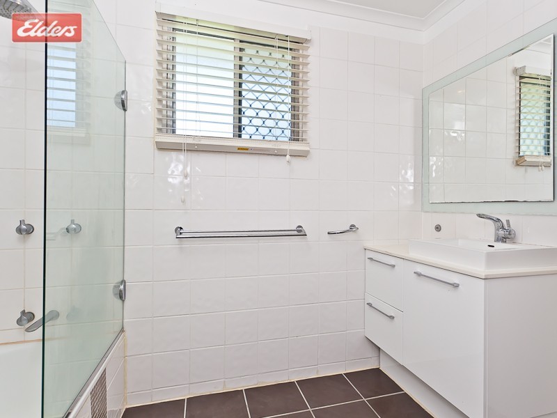 42 Maundrell Terrace, Chermside West QLD 4032