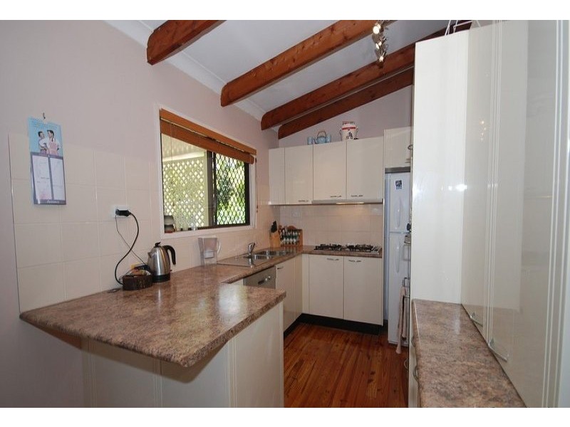 8 Slade St, Arana Hills QLD 4054