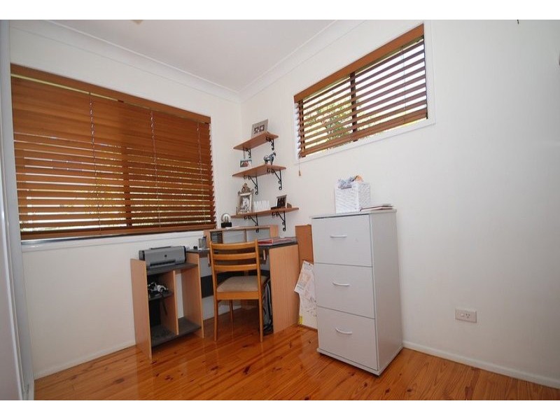 8 Slade St, Arana Hills QLD 4054