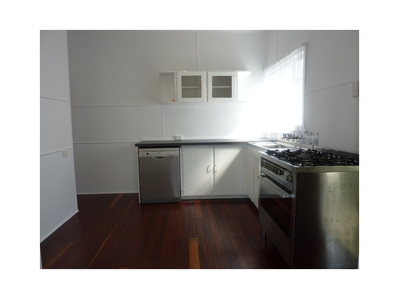 27 Deakin Street, Everton Park QLD 4053