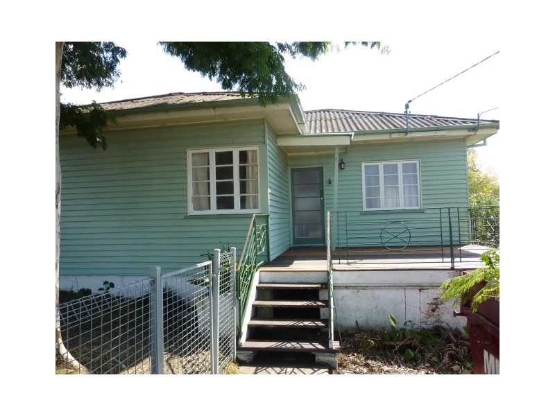 27 Deakin Street, Everton Park QLD 4053