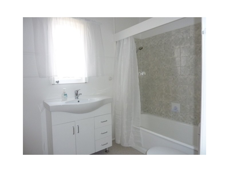 27 Deakin Street, Everton Park QLD 4053